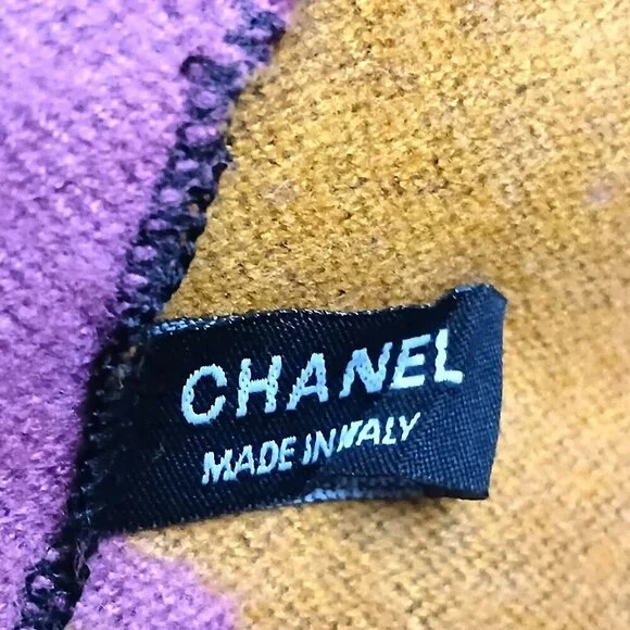 CHANEL Luxury Vintage Pink Orange Multi-Color CC Rose Print Shawl Wrap Scarf - Picture 6 of 12